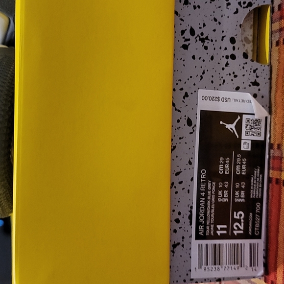 Air Jordan 4 Retro Lightning Shoes Size 11 - Picture 10 of 12